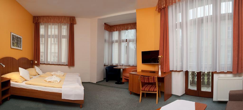 Hotel Antonietta Teplice Quarto foto