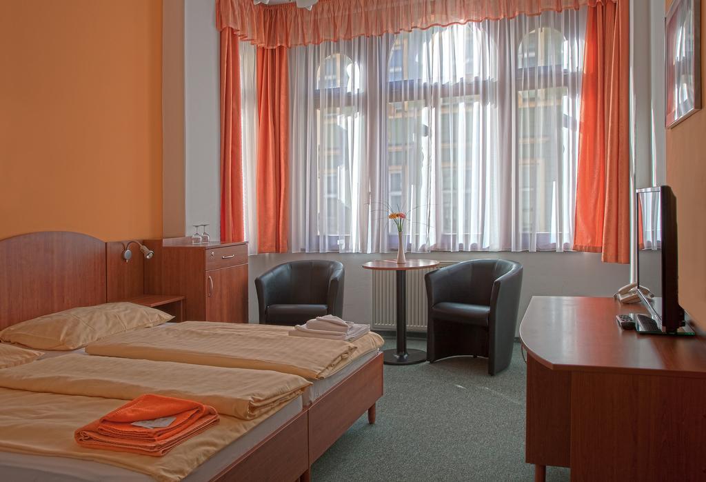 Hotel Antonietta Teplice Quarto foto