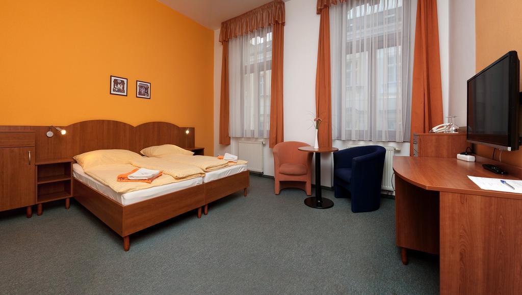 Hotel Antonietta Teplice Quarto foto